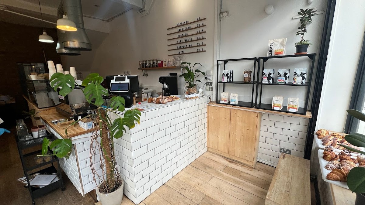 221 COFFEE x Miki | Specialty Coffee & Brunch restaurant
