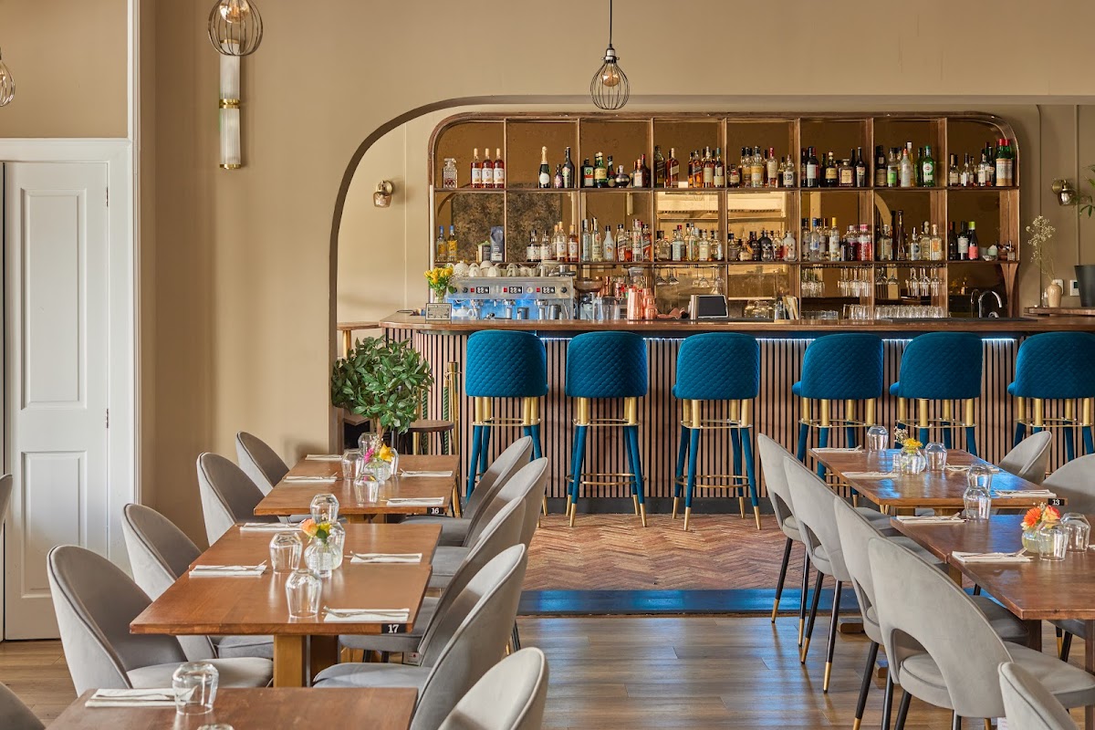 2210 by NattyCanCook restaurant