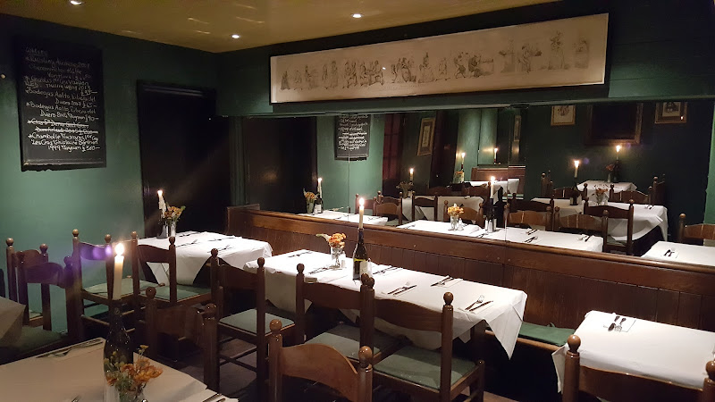 Andrew Edmunds restaurant