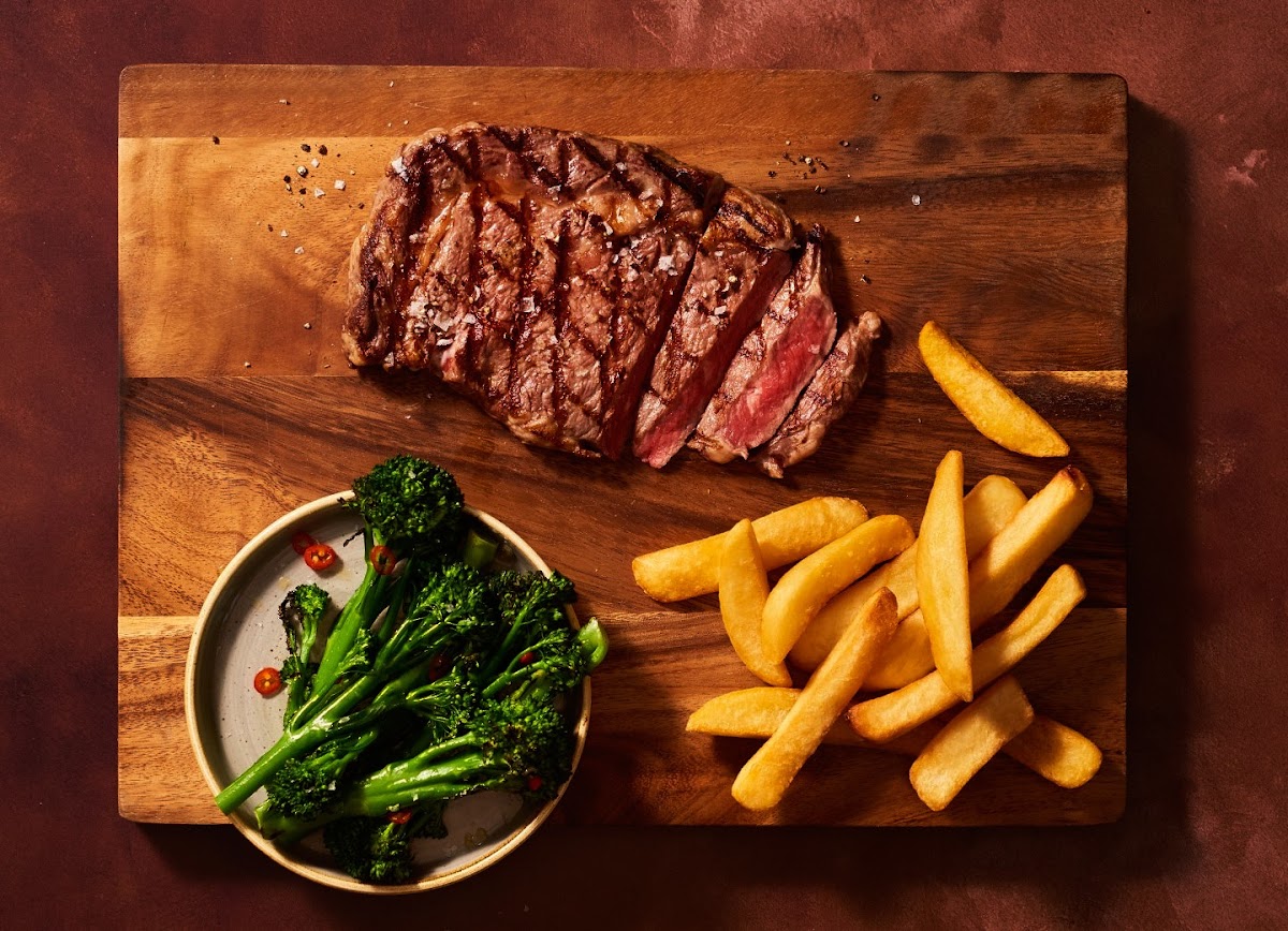 Angus Steakhouse — photo 2