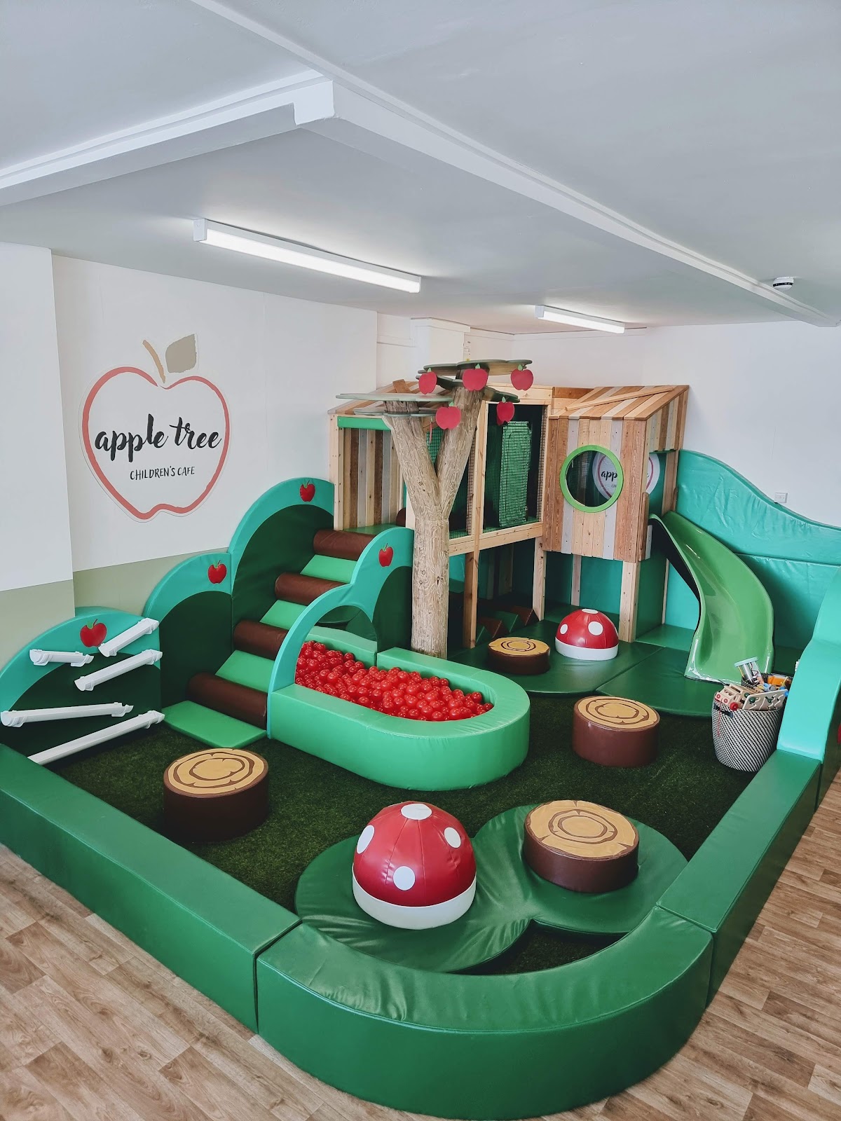 Apple Tree Childrens Cafe — photo 2