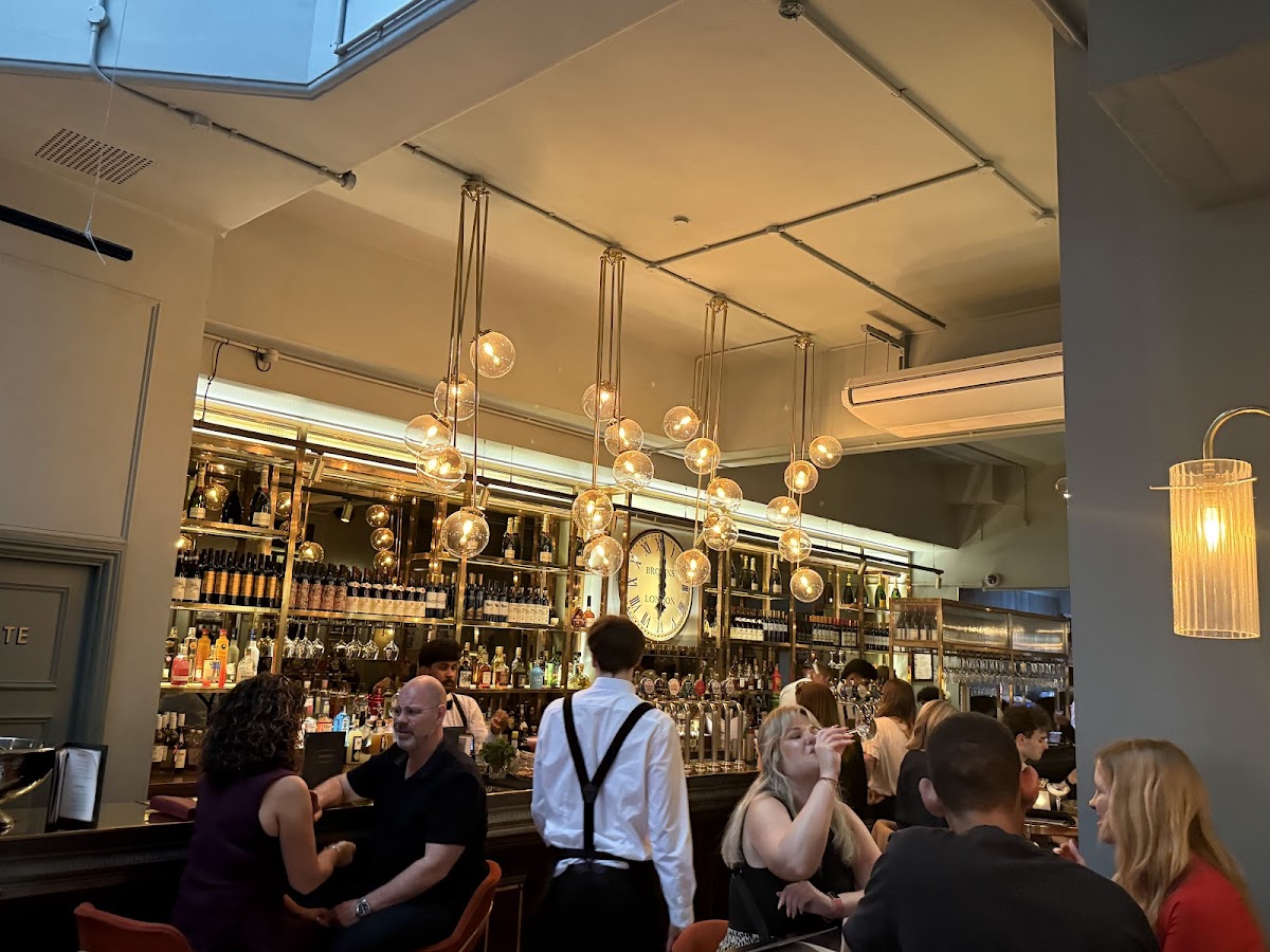 Browns Covent Garden — photo 2