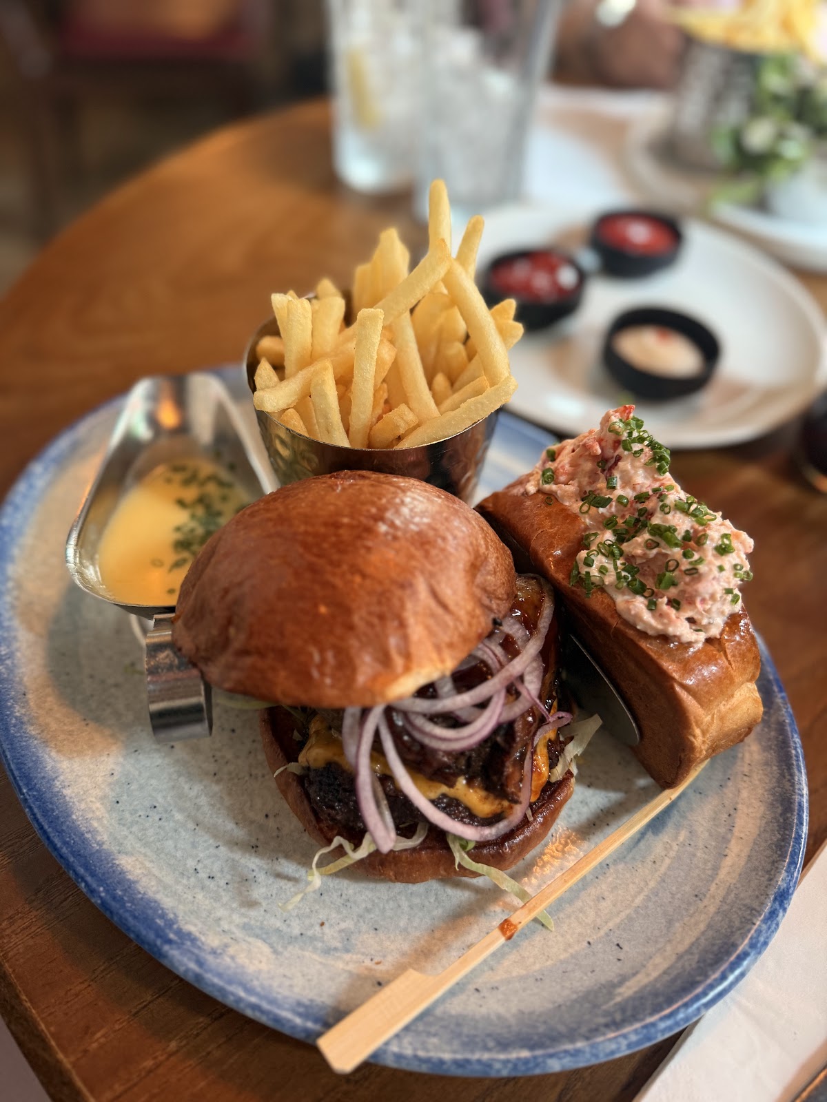 Burger & Lobster - Bond Street — photo 3