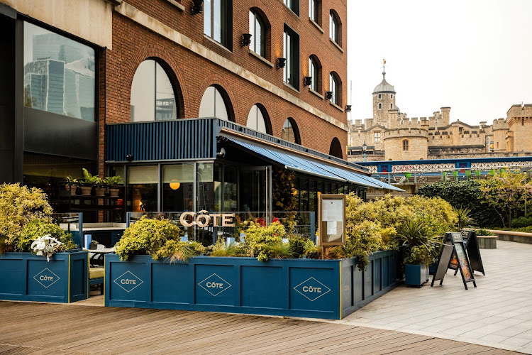 Côte St Katharine Docks restaurant