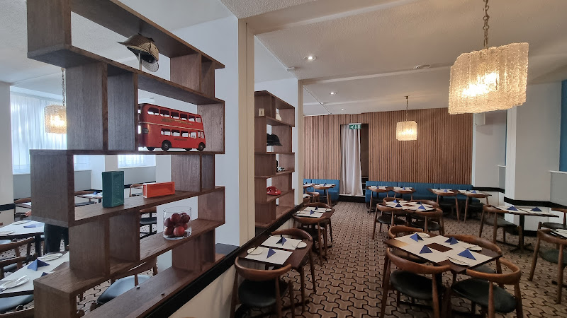 Café 73 - Breakfast & Coffee at Lancaster Hall Hotel restaurant