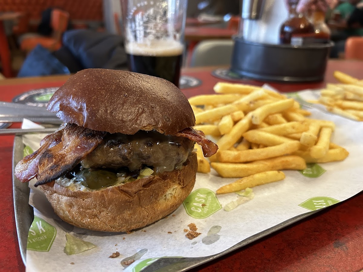Cask Pub & Kitchen — photo 3