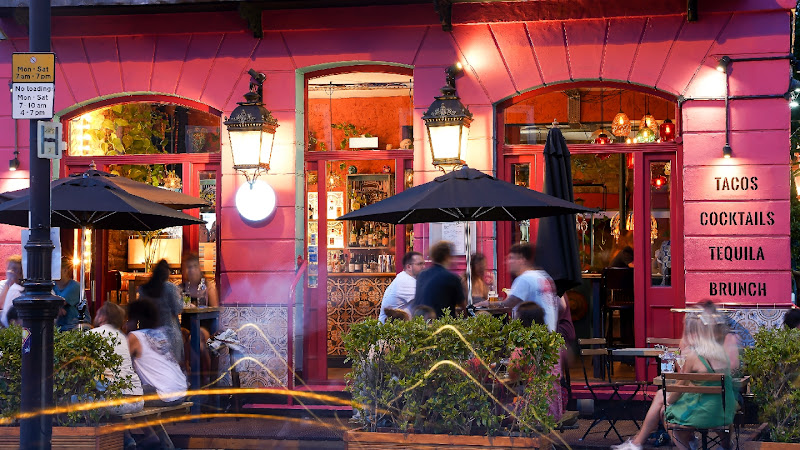 Cheeky Chicos restaurant