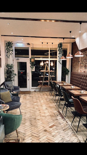 Chester's restaurant