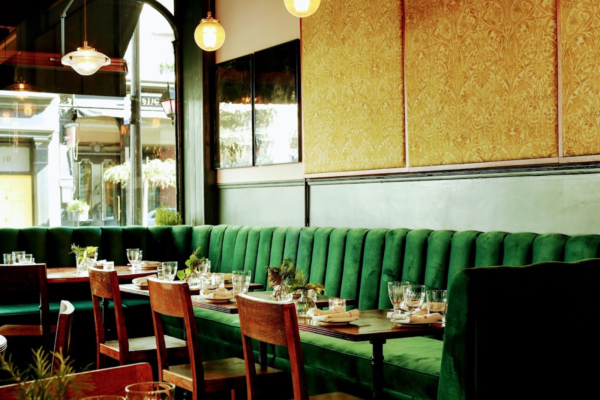 Cora Pearl restaurant