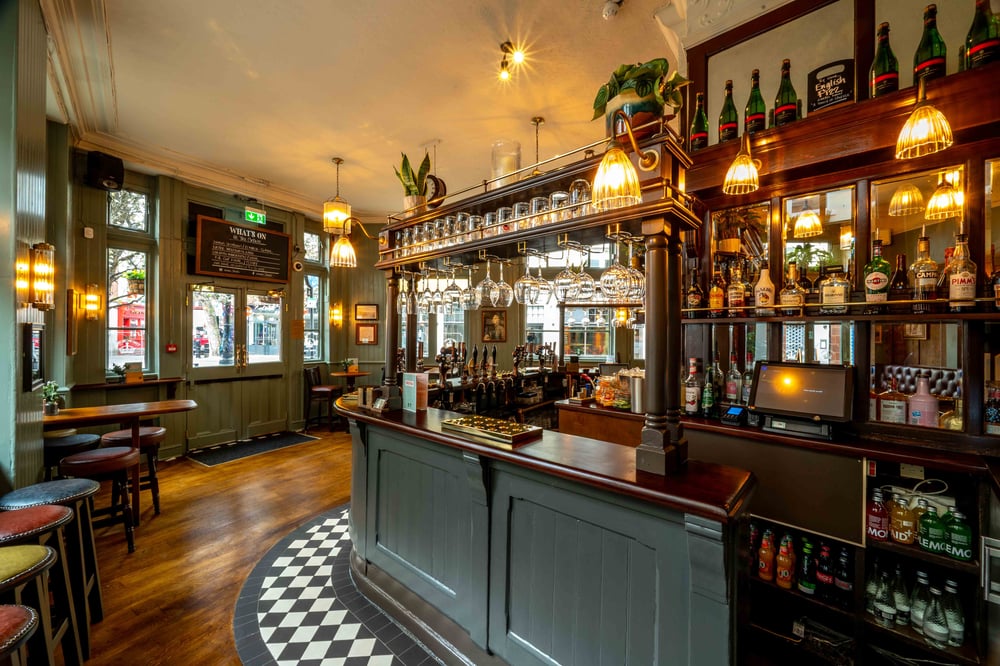 Crown restaurant