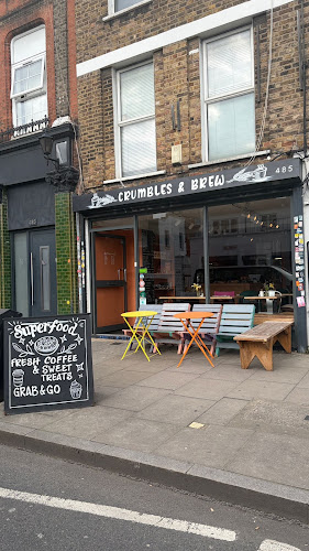 Crumbles and Brews restaurant