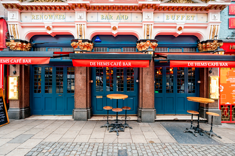 De Hems Dutch Cafe Bar restaurant