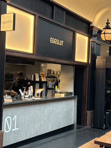 Eggslut Liverpool Street restaurant