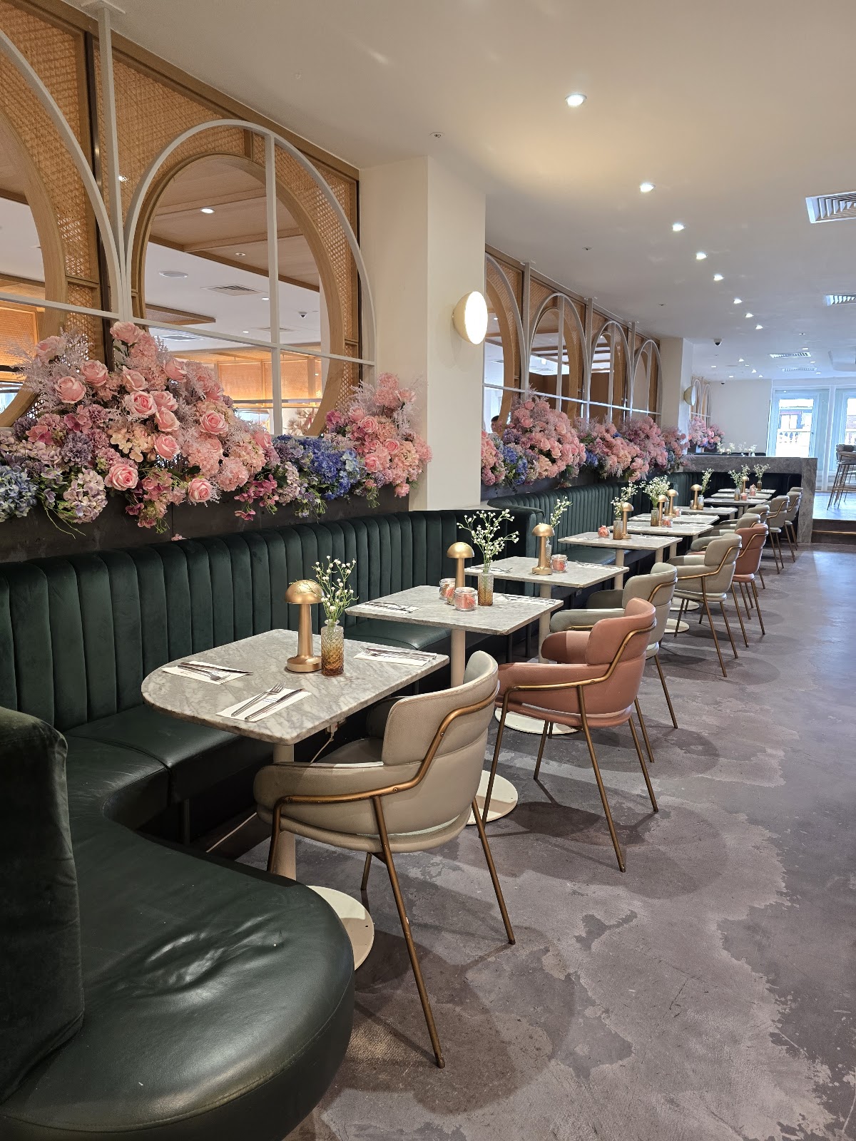 EL&N London restaurant