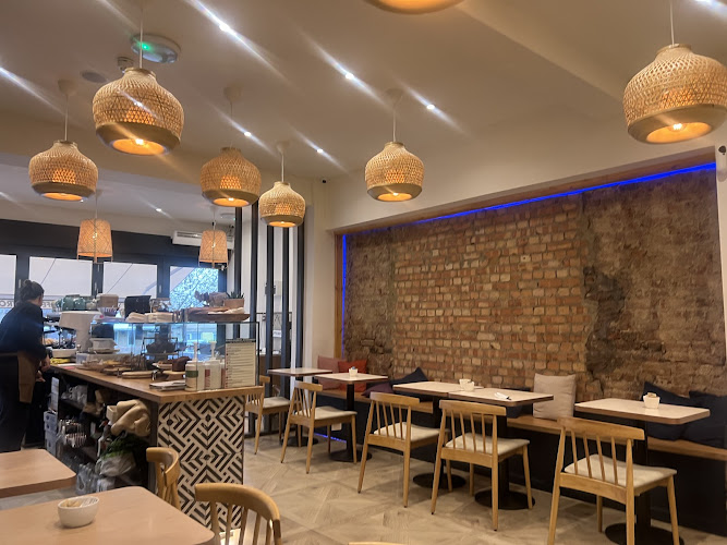 EMA Cafe & Bistro restaurant