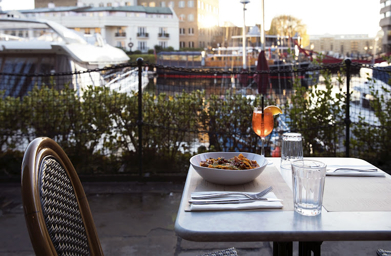 Emilia's Crafted Pasta (St. Katharine Docks) restaurant