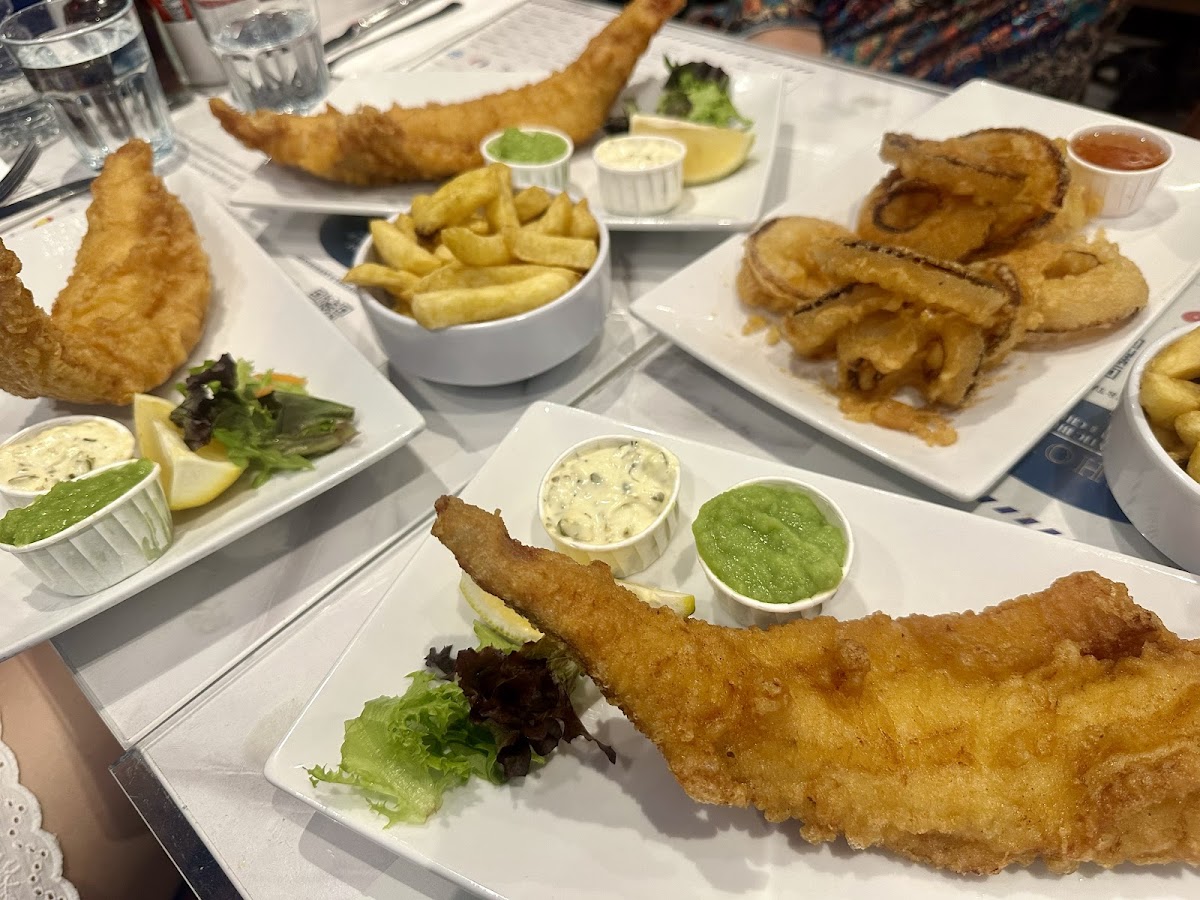 Fishoria Fish and Chips — photo 3