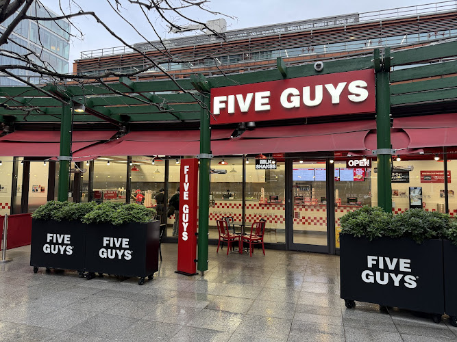 Five Guys Burgers and Fries Victoria restaurant