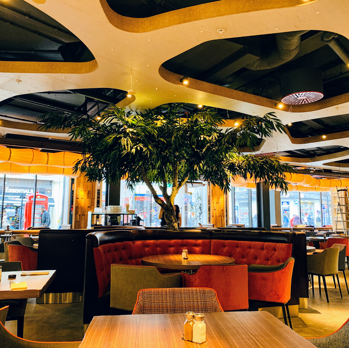 Happy London restaurant