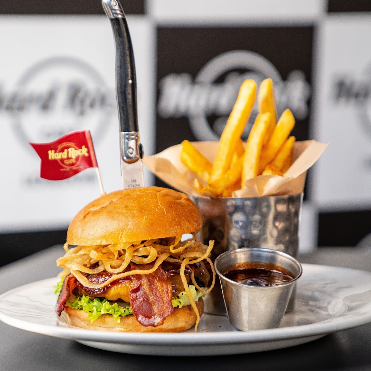 Hard Rock Cafe — photo 3
