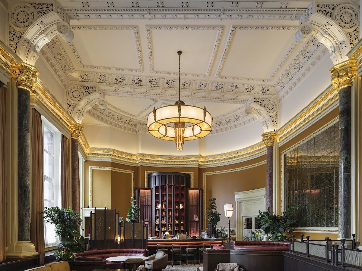 Hawksmoor St Pancras & Martini Bar restaurant