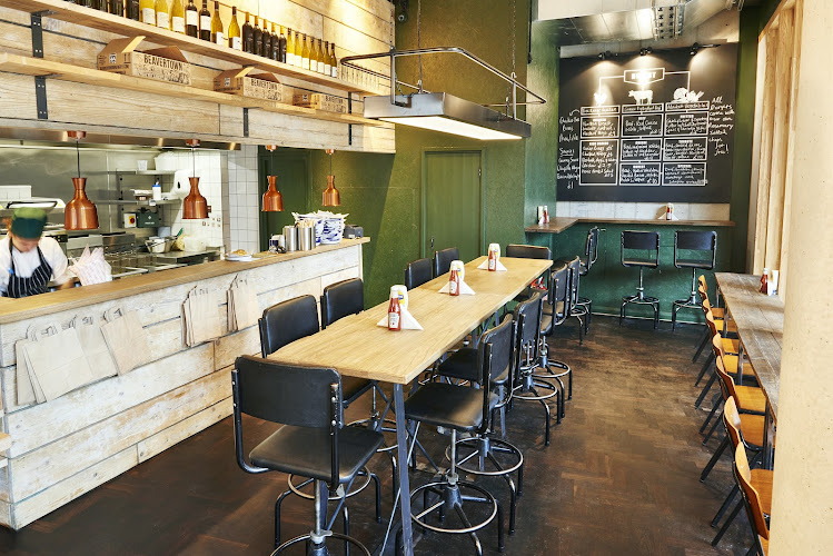 Honest Burgers Old Street restaurant