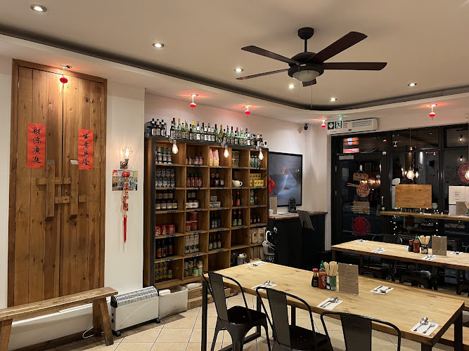 Hot Wok Kitchen restaurant