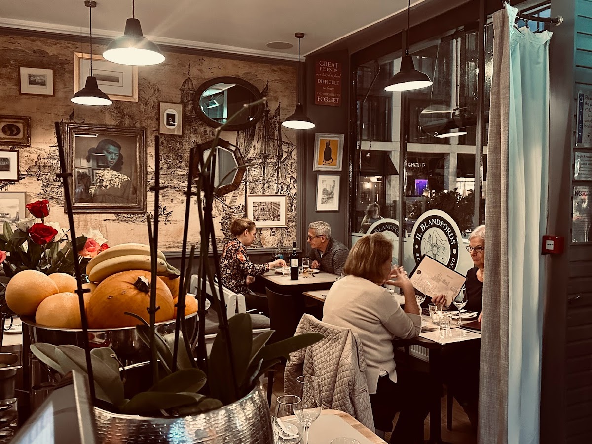 Il Blandford`s restaurant