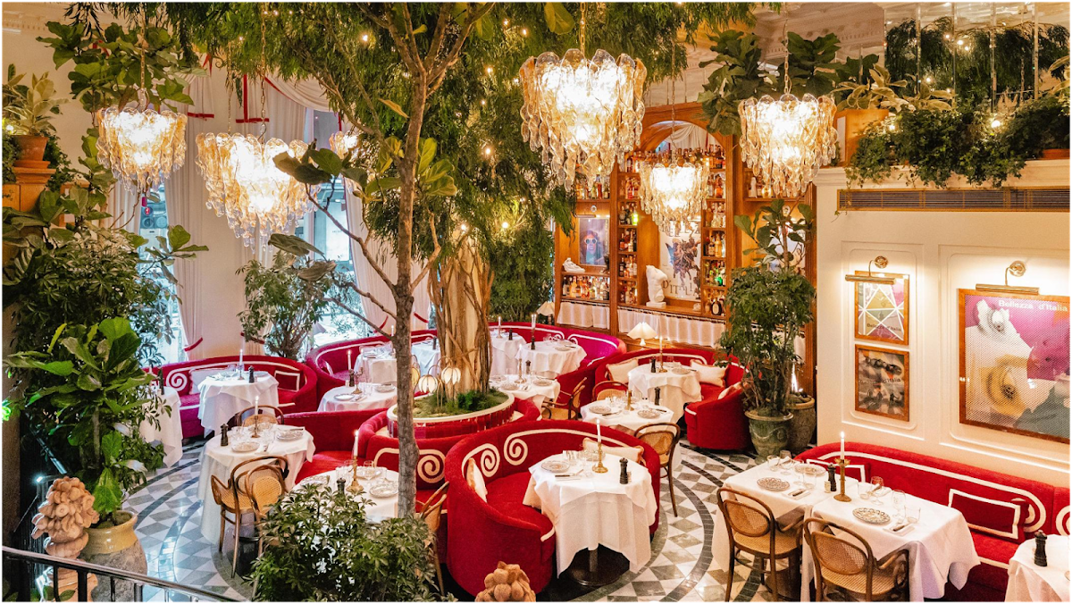 Jacuzzi restaurant