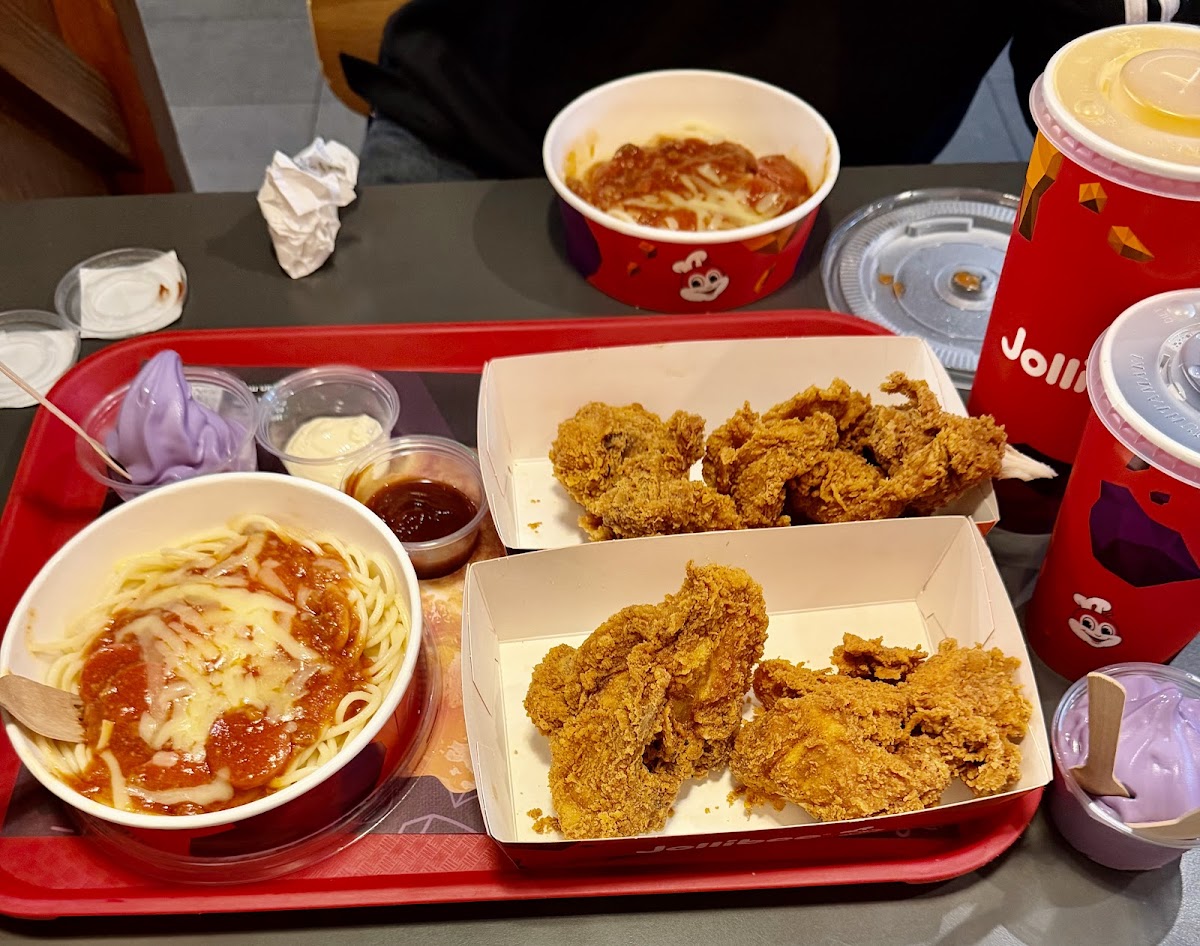 Jollibee Leicester Square — photo 3