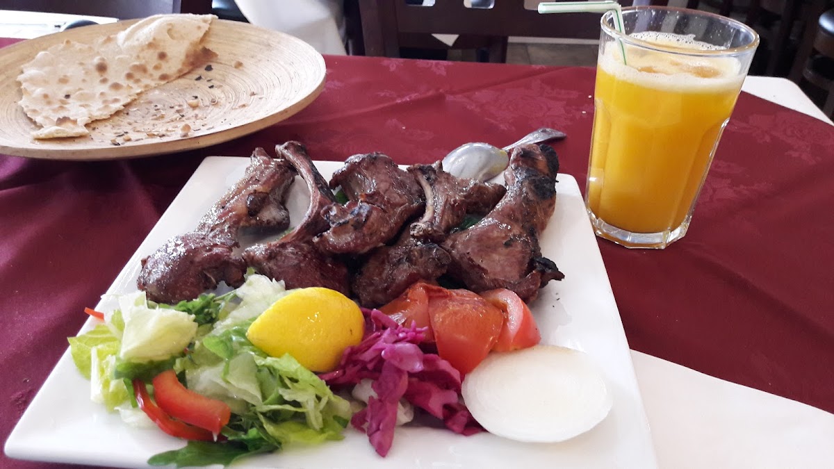 Khuttar Restaurant — photo 2