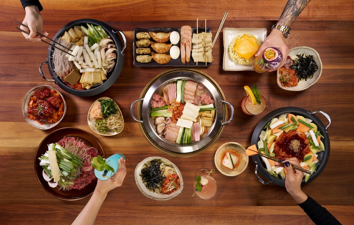 Kimchee Restaurant & Bar — photo 3