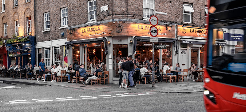 La Farola Cafe &Bistro restaurant