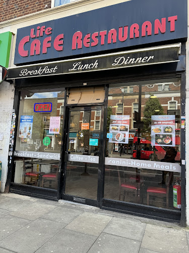 Life Café Restaurant restaurant