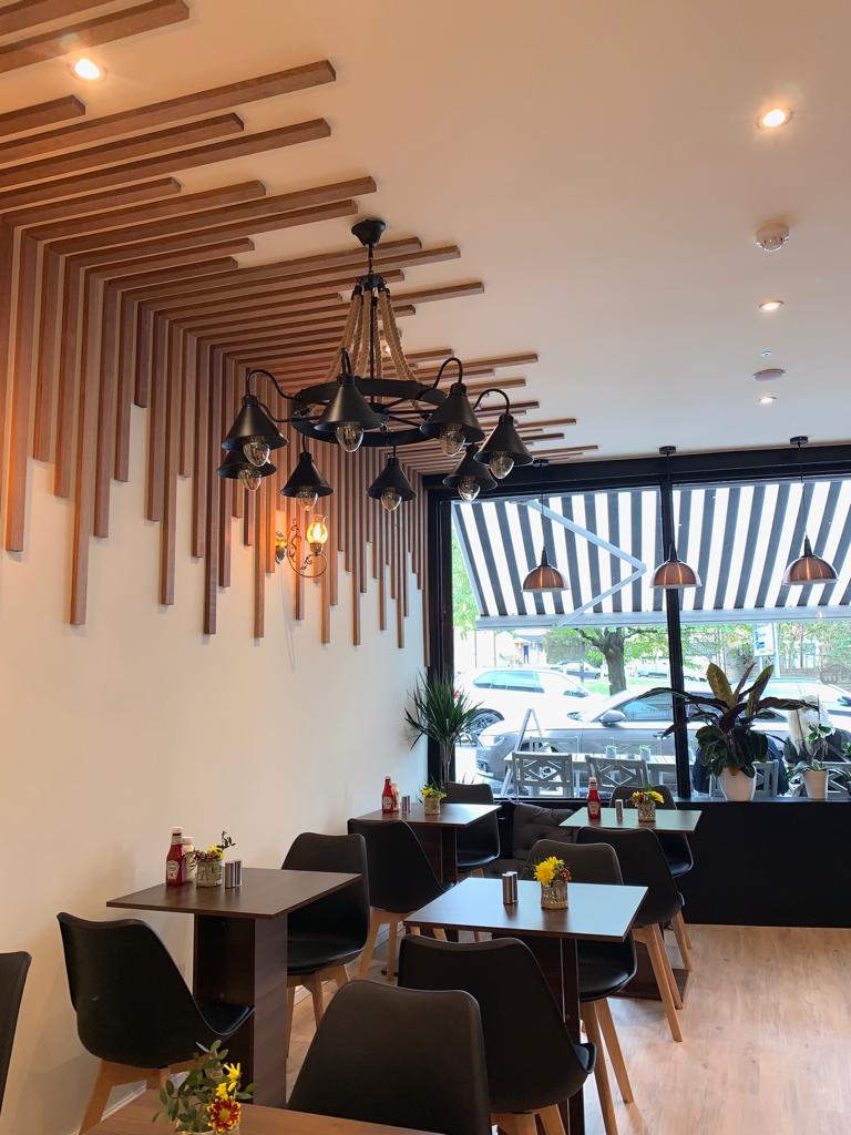 Lissus cafe bistro — Crouch End