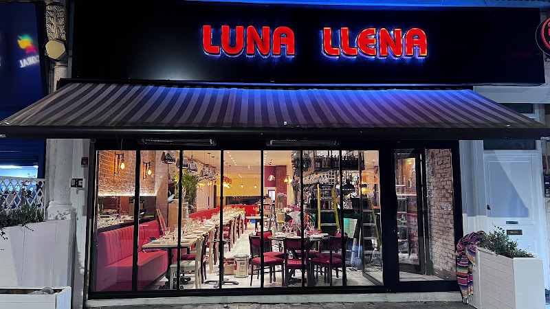 Luna Llena restaurant