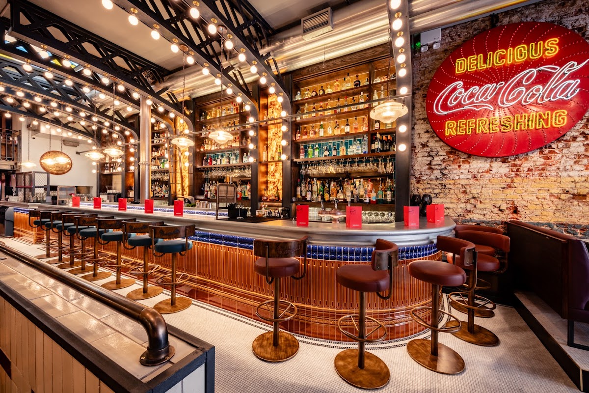 Maxwell's Bar & Grill restaurant
