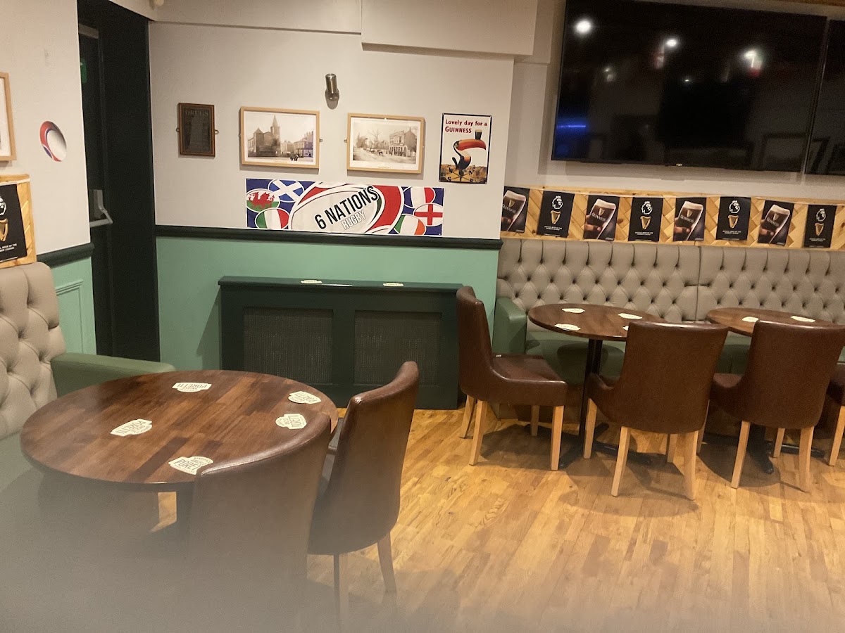 McGlynns Bar (Sports Bar) — photo 3