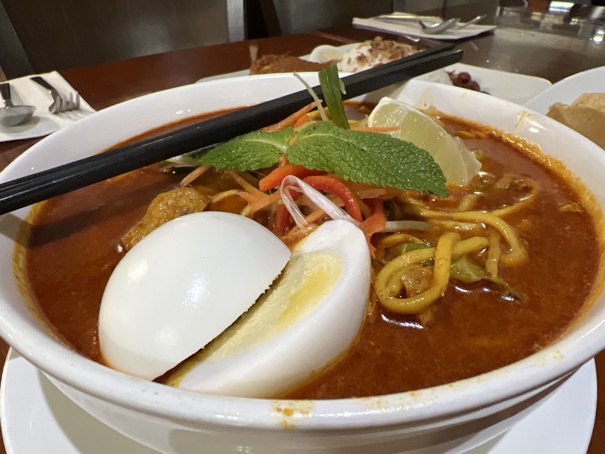 Melur London — photo 3