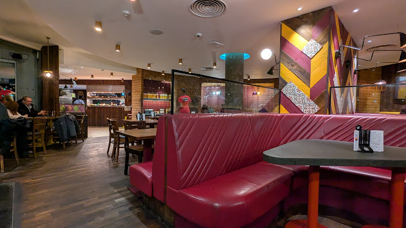Nando's Whitechapel restaurant