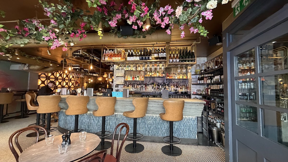 Old Compton Brasserie — photo 2