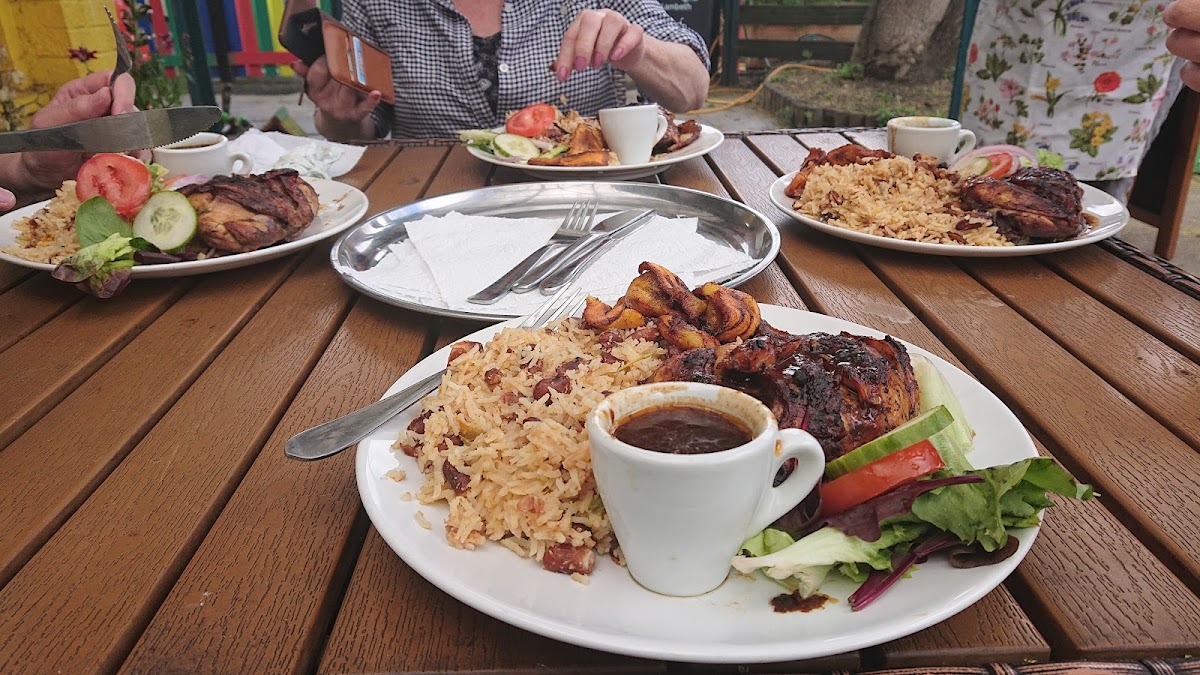 Papa’s Cafe — photo 2