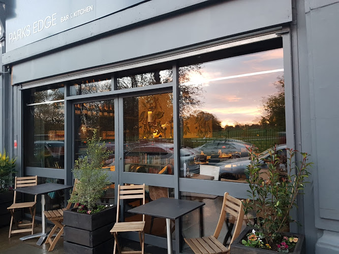 Park's Edge Bar and Kitchen restaurant