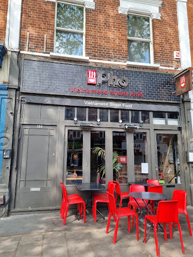 Pho Chiswick restaurant
