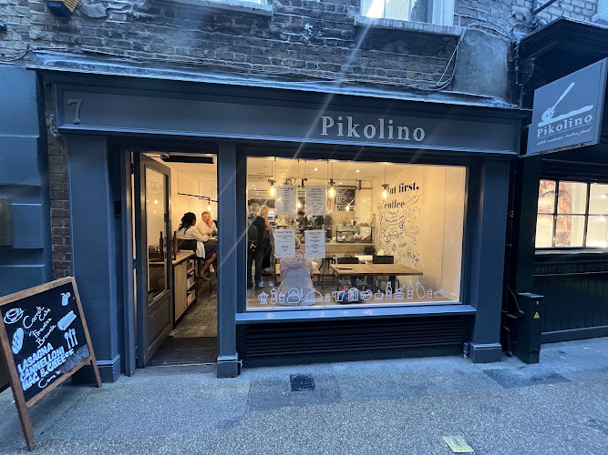 Pikolino Cafe restaurant