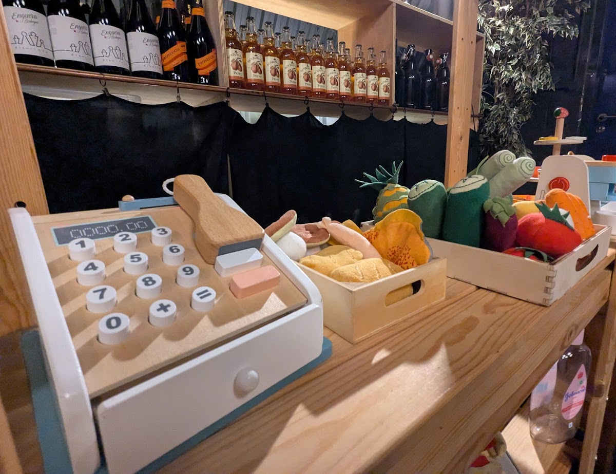 Pint-Sized Playhouse restaurant