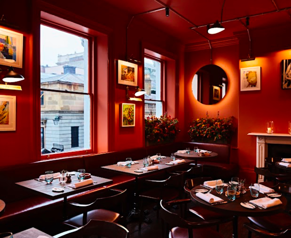 Pivot Bar & Bistro — photo 3