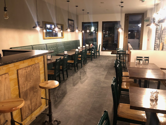 Pizza at Home restaurant