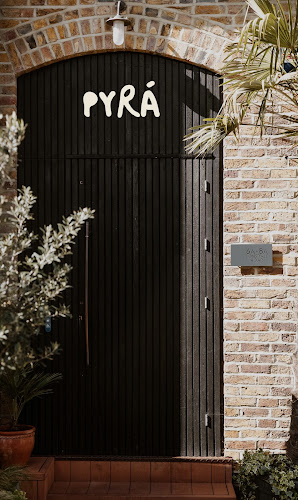 PYRÁ restaurant