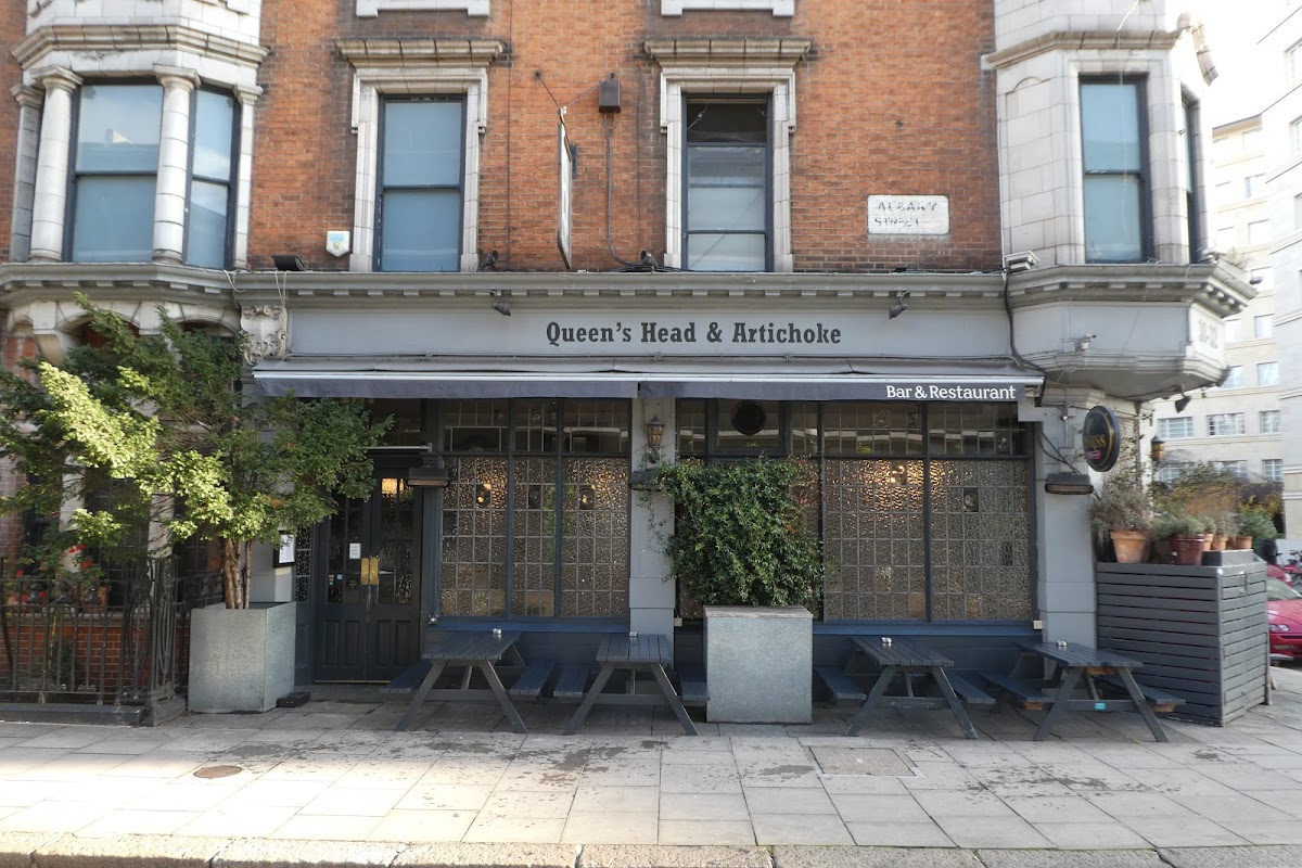 Queens Head & Artichoke restaurant